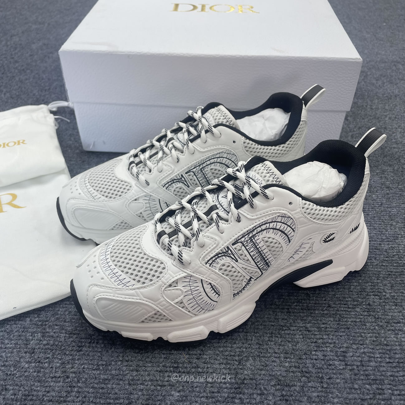 Dior Chrono Sneaker Mesh With White Black 19w White (7) - newkick.vip